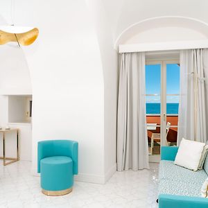 Superior Deluxe Sea View